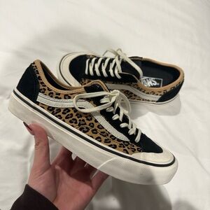 🖤 cheetah print vans